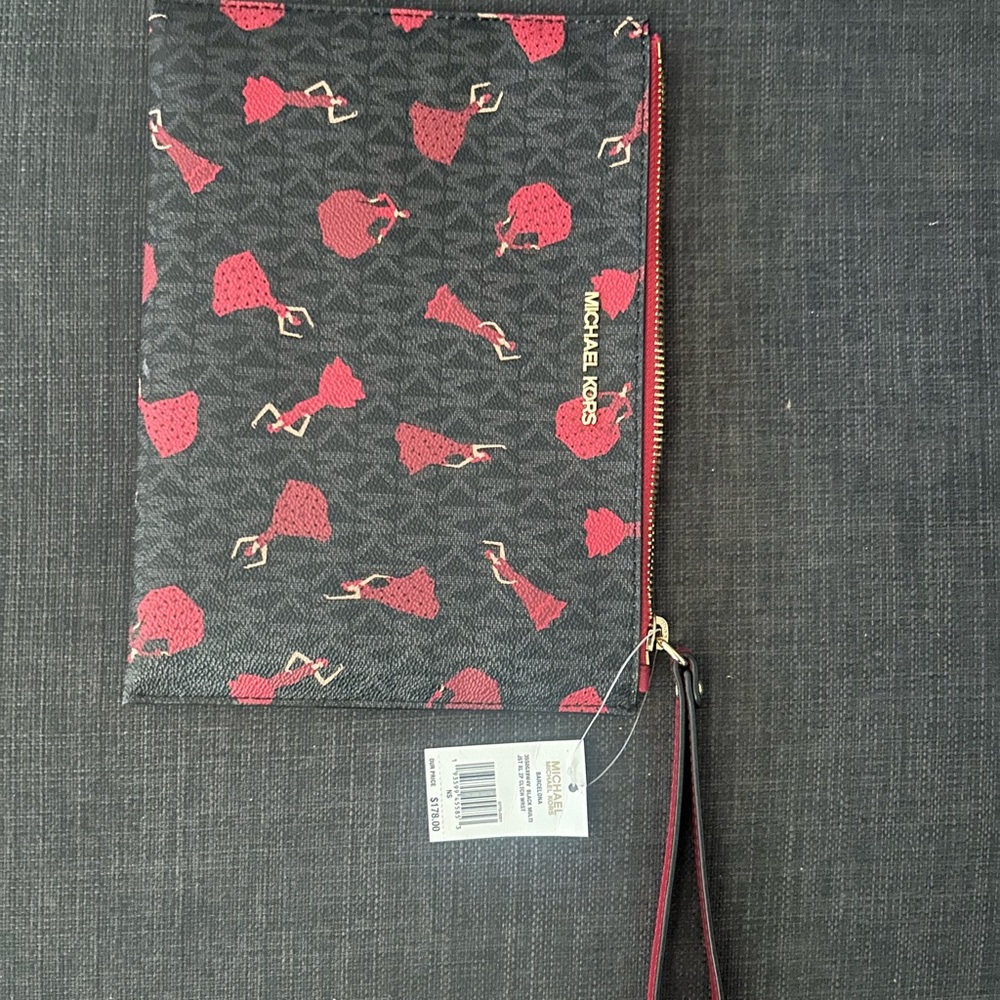 NWT Michael Kors Barcelona XL Wristlet